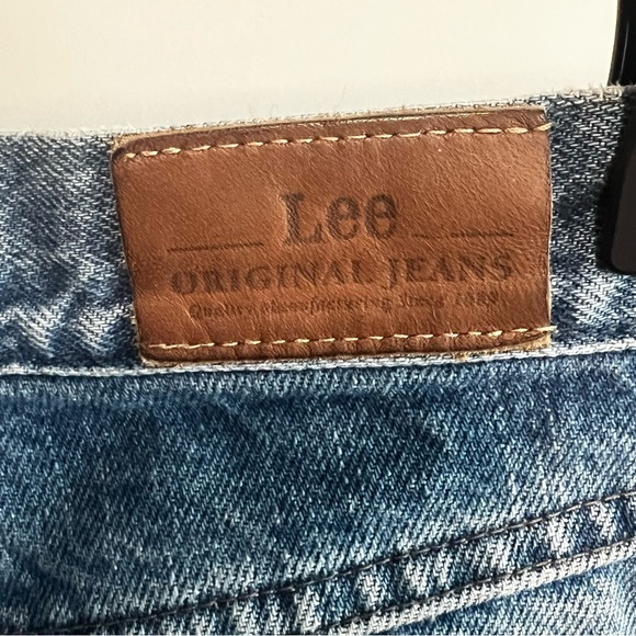 Vintage 90’s Lee Original Jeans | High waisted mom jeans | Light denim in SZ 12M - Picture 9 of 13